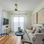 Apartmán Urban Chill Private Pool By Holidays