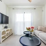 Apartmán Urban Chill Private Pool By Holidays