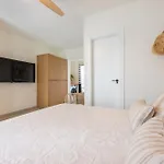 Urban Chill Private Pool By Holidays Apartmán