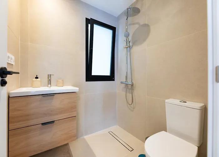 Urban Chill Private Pool By Holidays Коральео