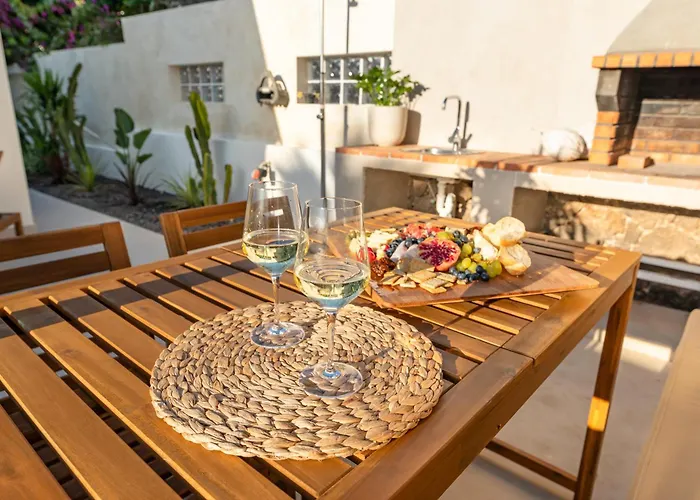 Urban Chill Private Pool By Holidays * Коральео