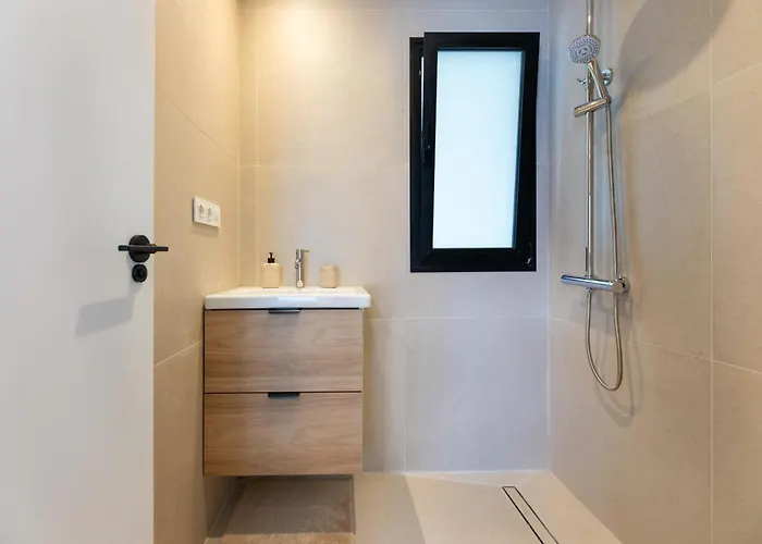Urban Chill Private Pool By Holidays Апартаменты Коральео