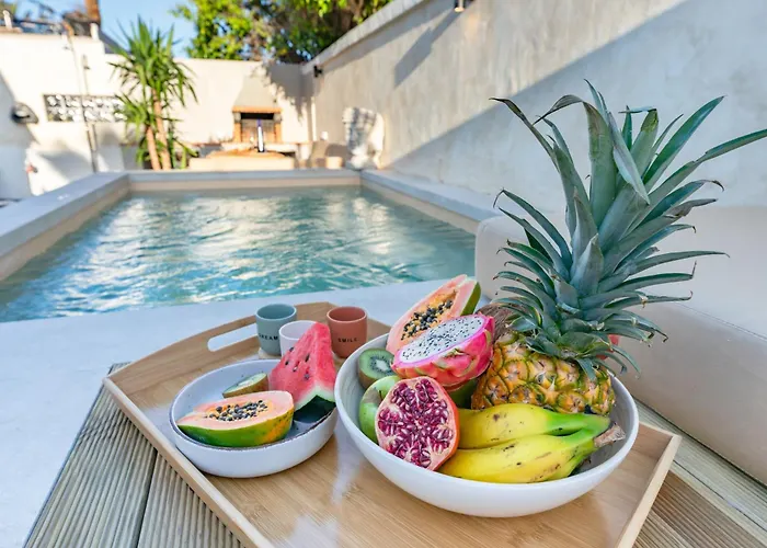 Urban Chill Private Pool By Holidays Апартаменты Коральео