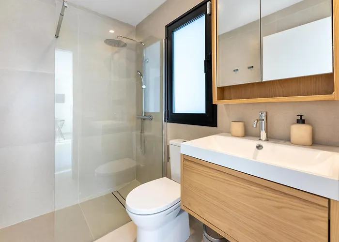 Urban Chill Private Pool By Holidays Апартаменты *