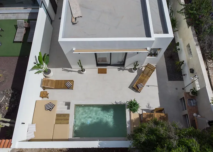 Апартаменты Urban Chill Private Pool By Holidays Коральео